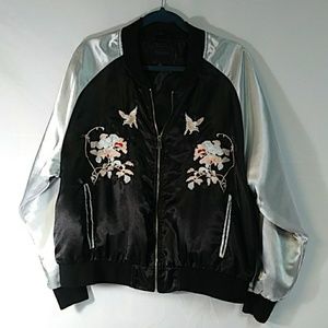 Bomber jacket satin black and silver embroidery